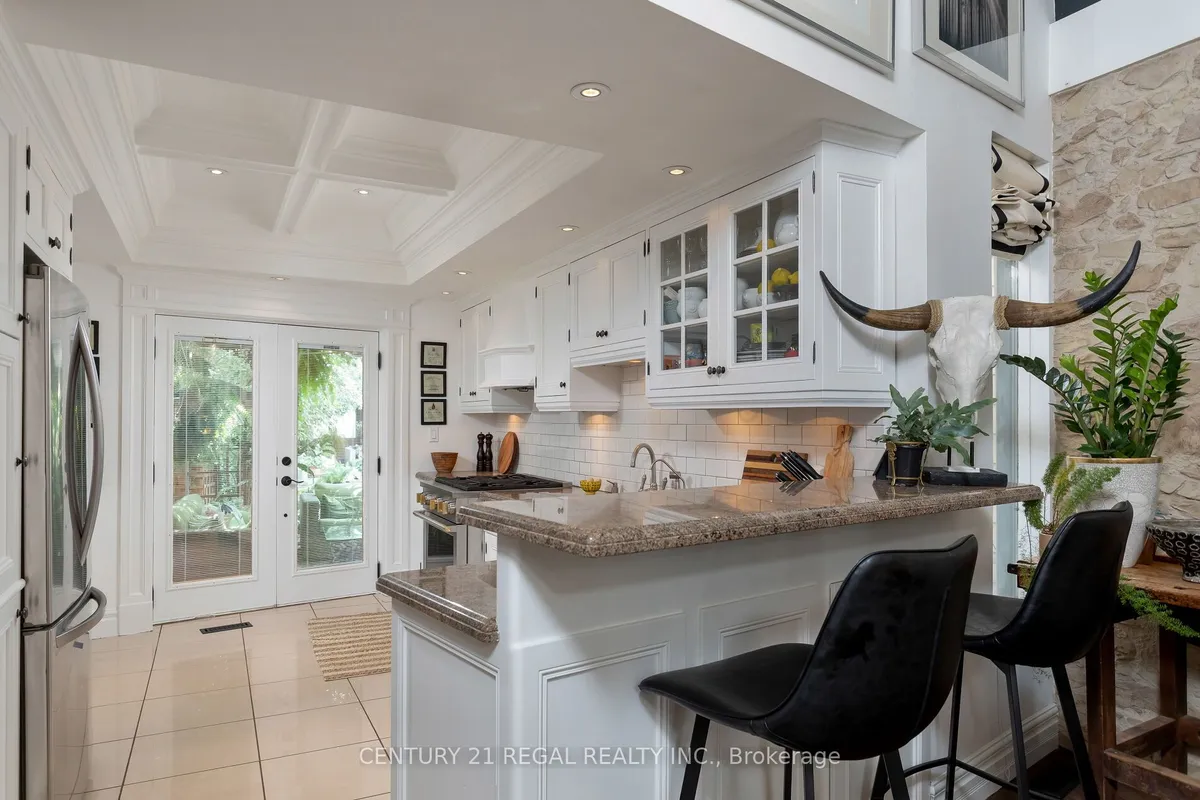 723 Durie Street, ON M6S 3H4