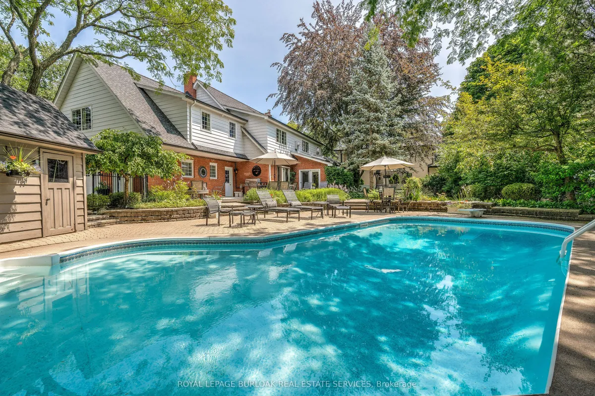 166 Maple Grove Drive, ON L6J 4V1