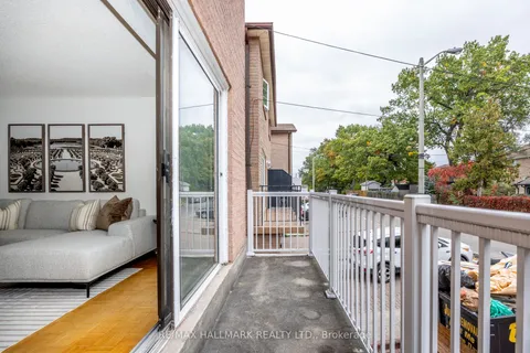 12 Outlook Garden Boulevard, ON M6N 4Z4