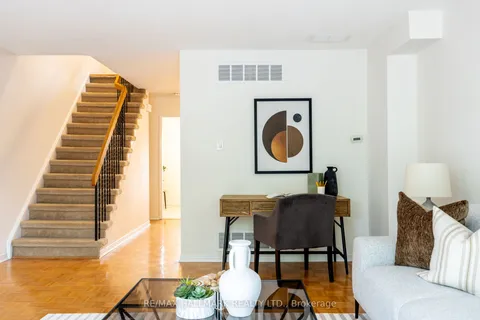 12 Outlook Garden Boulevard, ON M6N 4Z4