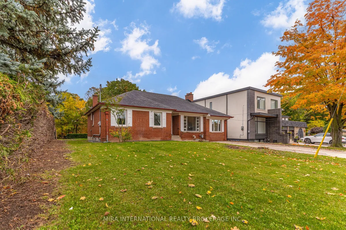 97 Cornelius Parkway, ON M6L 2K6