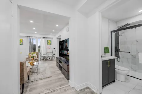 14 Johanna Drive, ON L9W 3S5