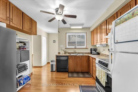 53 Dorchester Drive, ON L6T 3E2