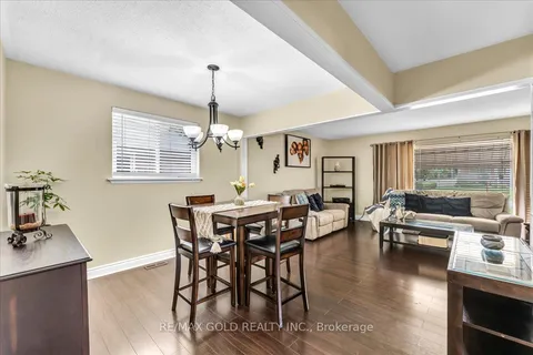 53 Dorchester Drive, ON L6T 3E2