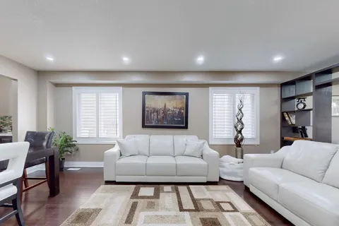 230 Edenbrook Hill Drive, ON L7A 2W7