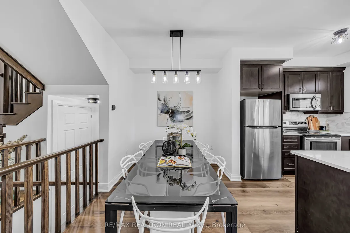 8 Emily Street, ON L7A 0A9