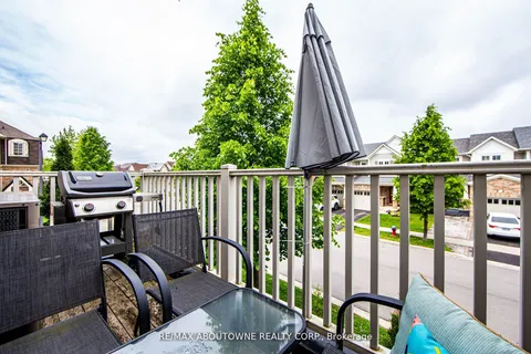 911 Deverell Place, ON L9T 0M2