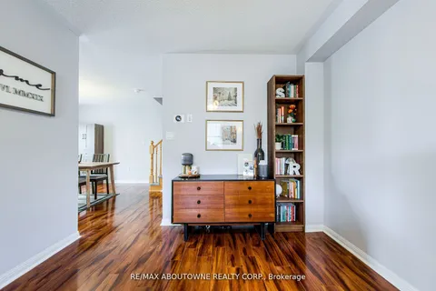 911 Deverell Place, ON L9T 0M2