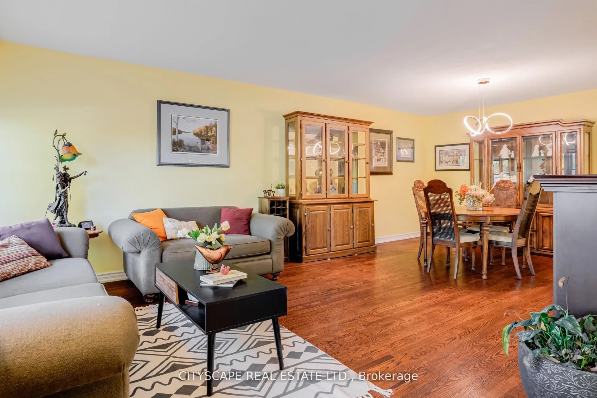 22 Jade Crescent, ON L6S 3H1