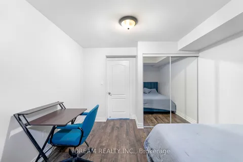 171 Rising Hill Ridge, ON L6Y 6B2