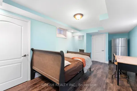 171 Rising Hill Ridge, ON L6Y 6B2