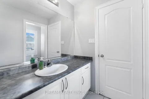 171 Rising Hill Ridge, ON L6Y 6B2