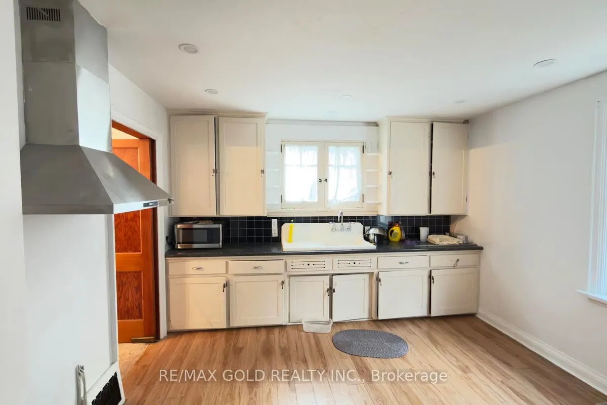 8790 Trafalgar Road, ON L7G 4S5