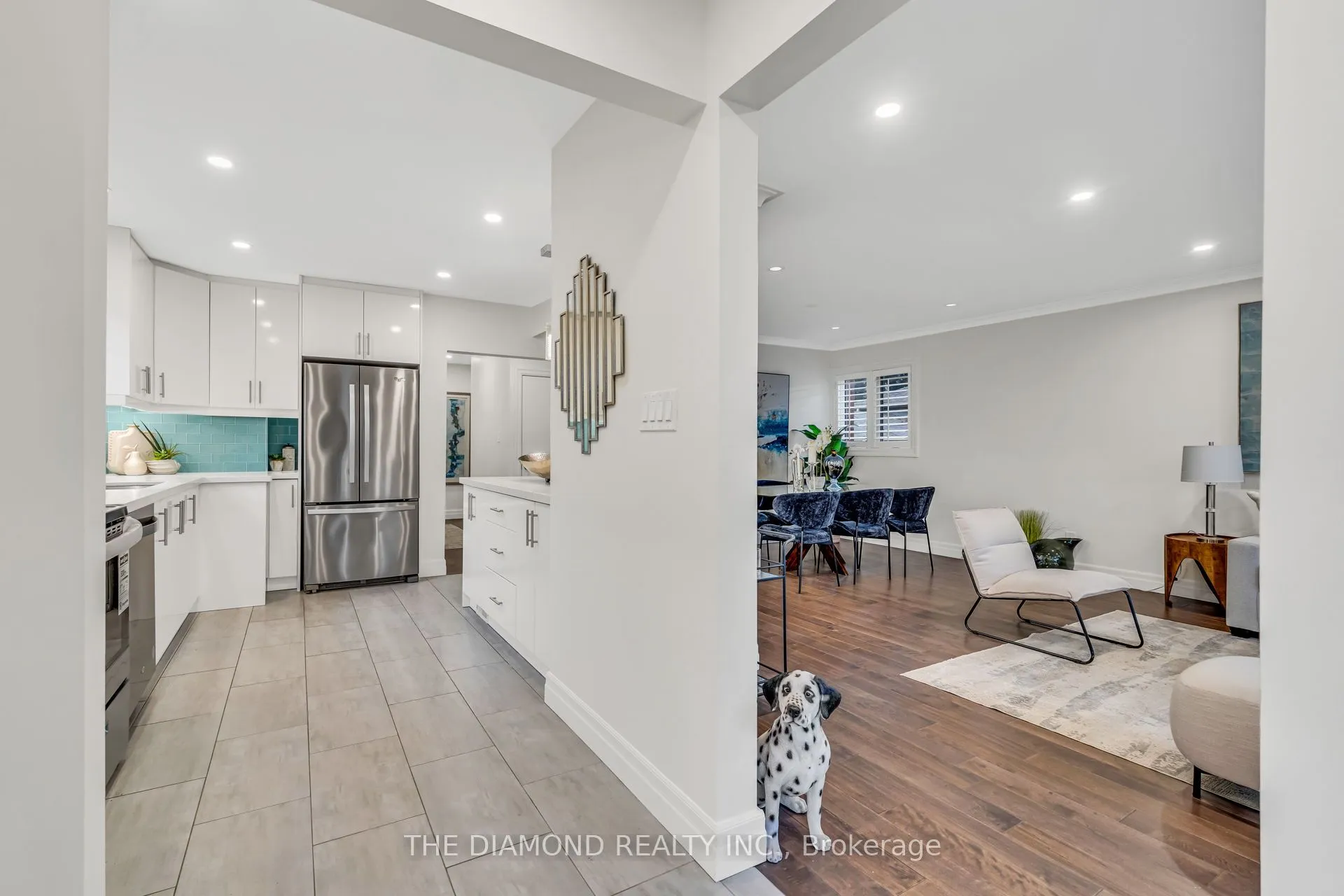 10 Cranston Road, ON M9B 3X8