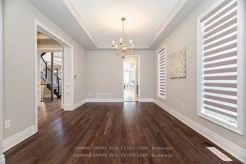 386 Tudor Avenue, ON L6K 2V5