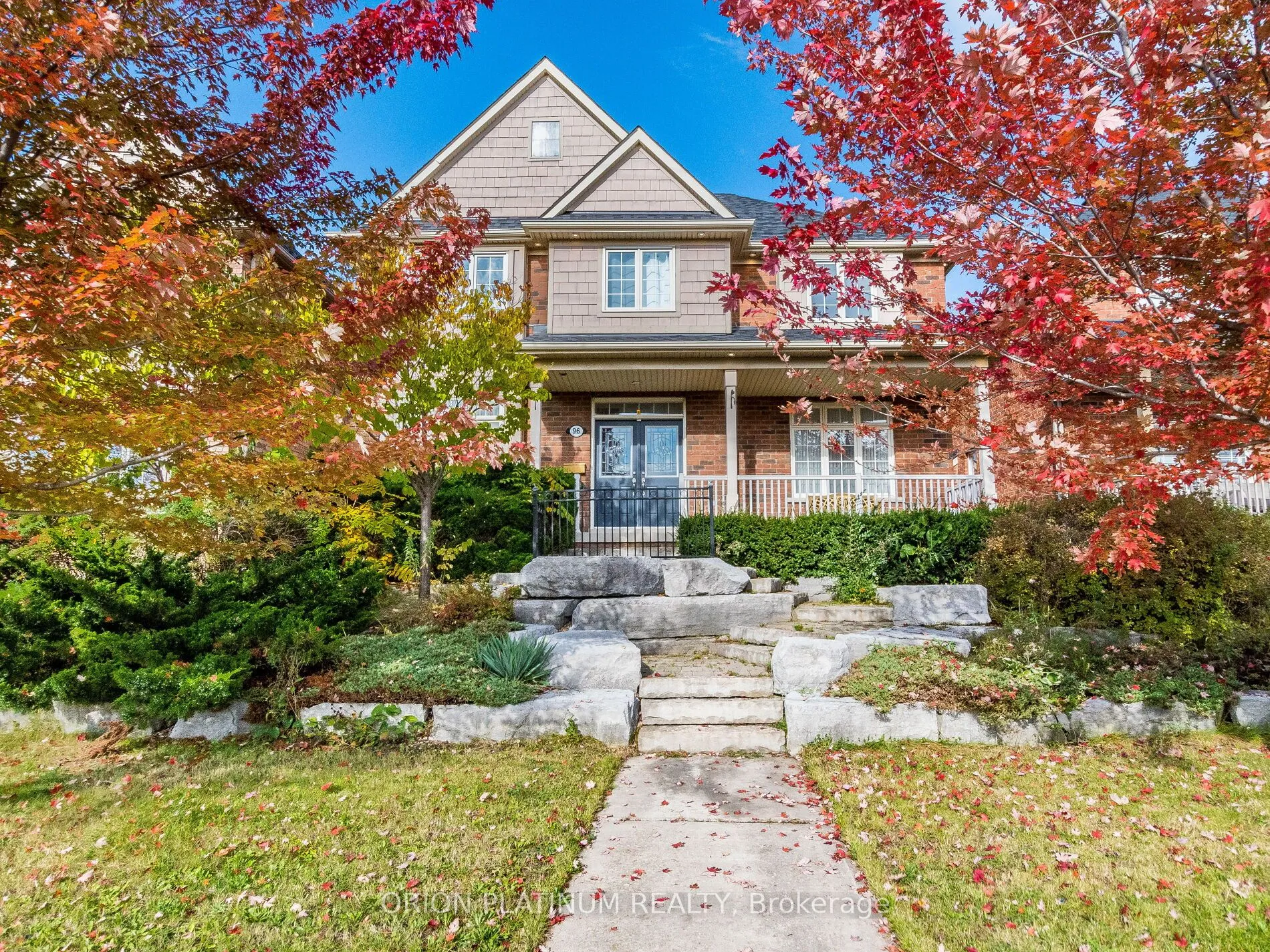 96 Thomas Street, ON L5M 1Y8