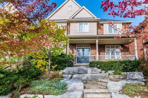 96 Thomas Street, ON L5M 1Y8