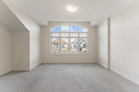 1226 Mcphedran Point, ON L9E 1J8