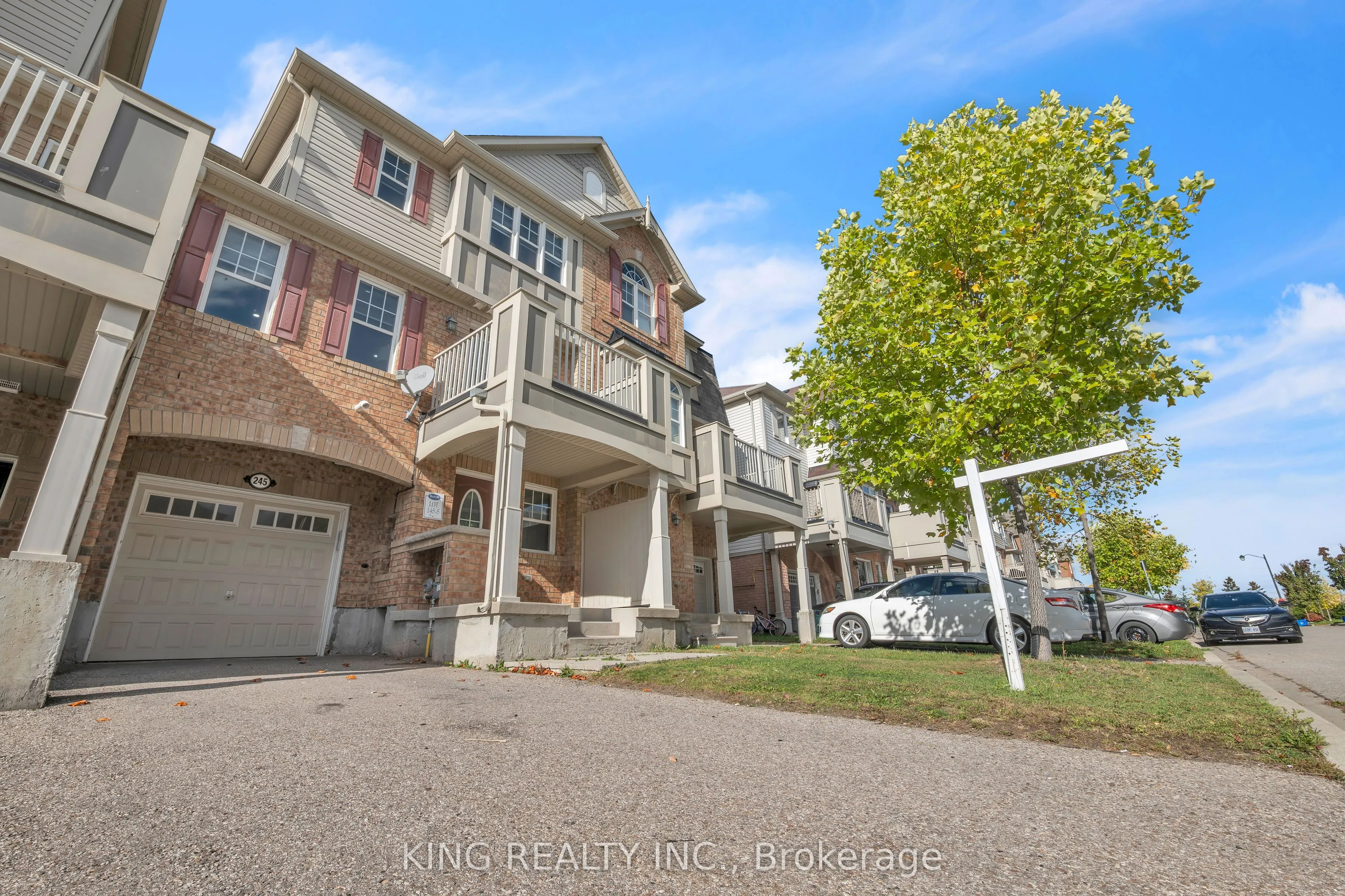 245 Septimus Heights, ON L9T 8N7