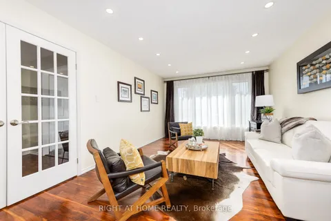 223 River Oaks Boulevard, ON L6H 3V2