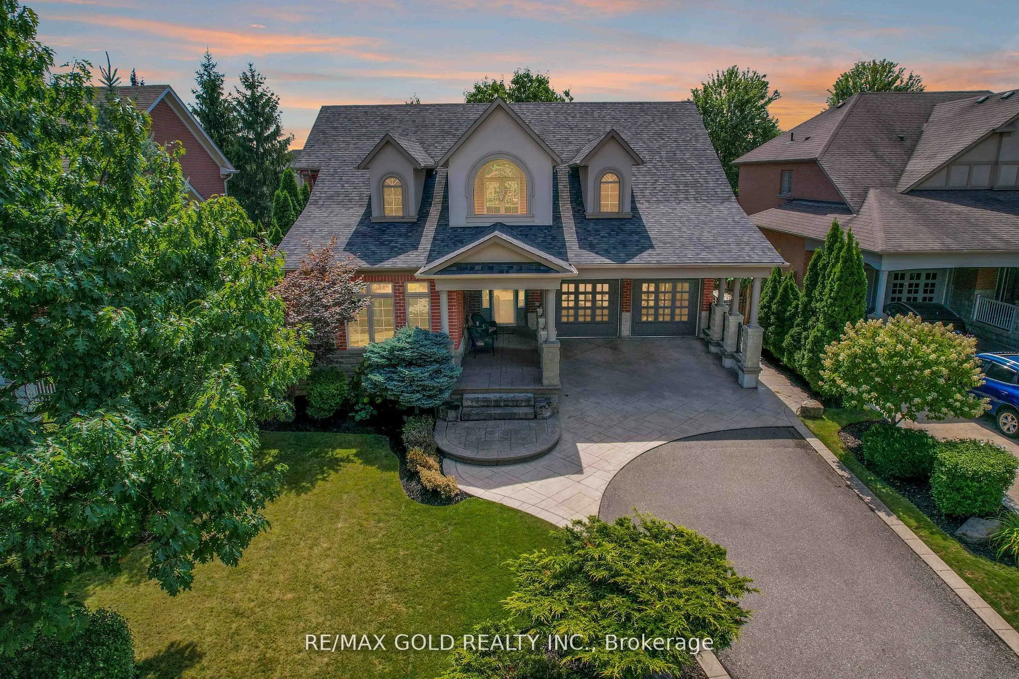 1593 Hallstone Road, ON L6Y 5K8