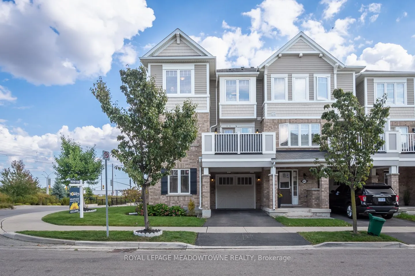 961 Nadalin Heights, ON L9T 8R3