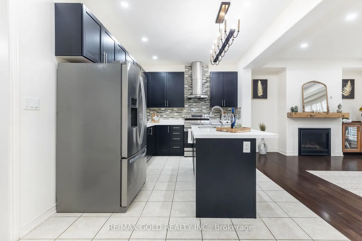 86 Humberstone Crescent, ON L7A 4C1