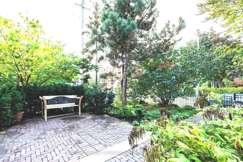 1 Maynard Avenue, ON M6K 2Z7