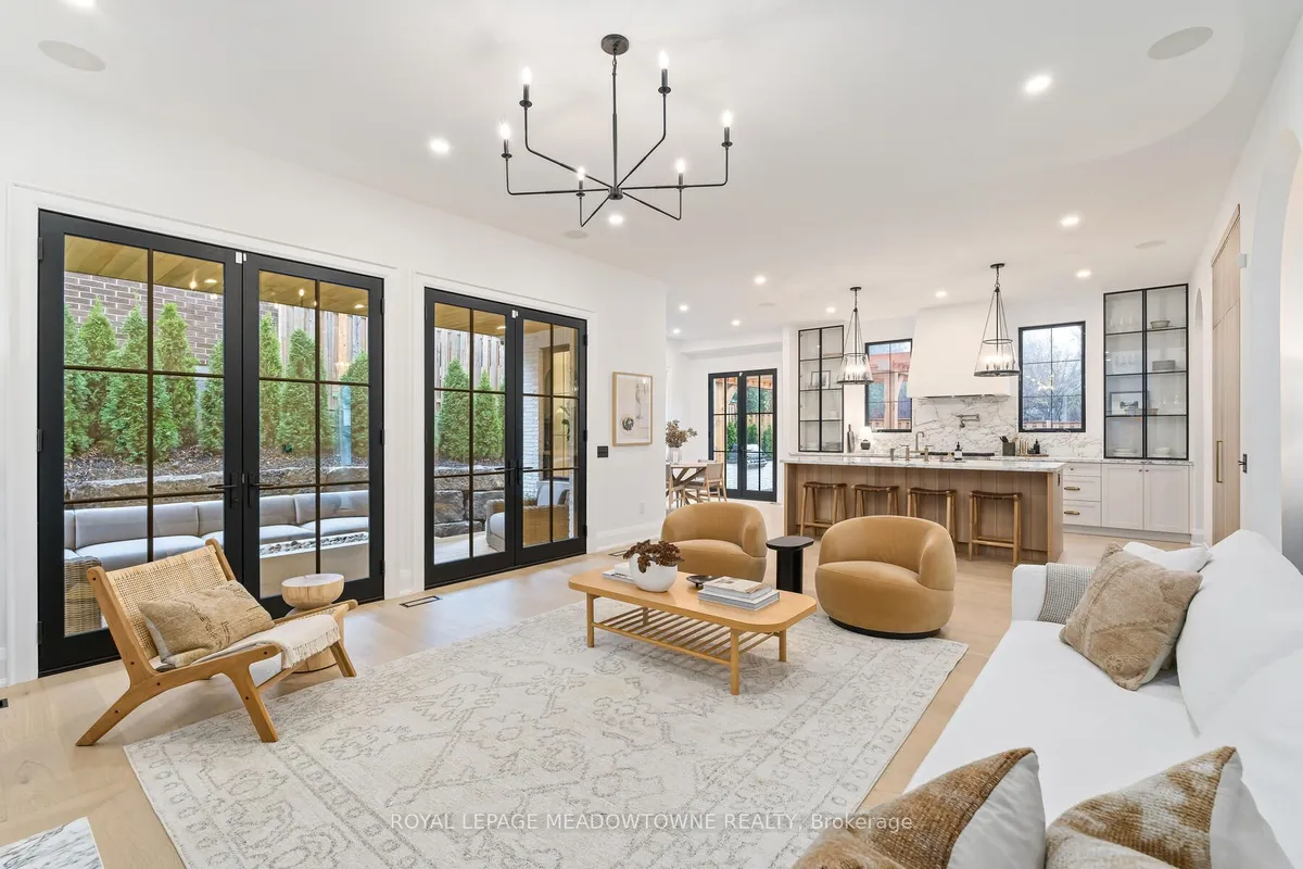 166 Mill Street, ON L7G 2C3