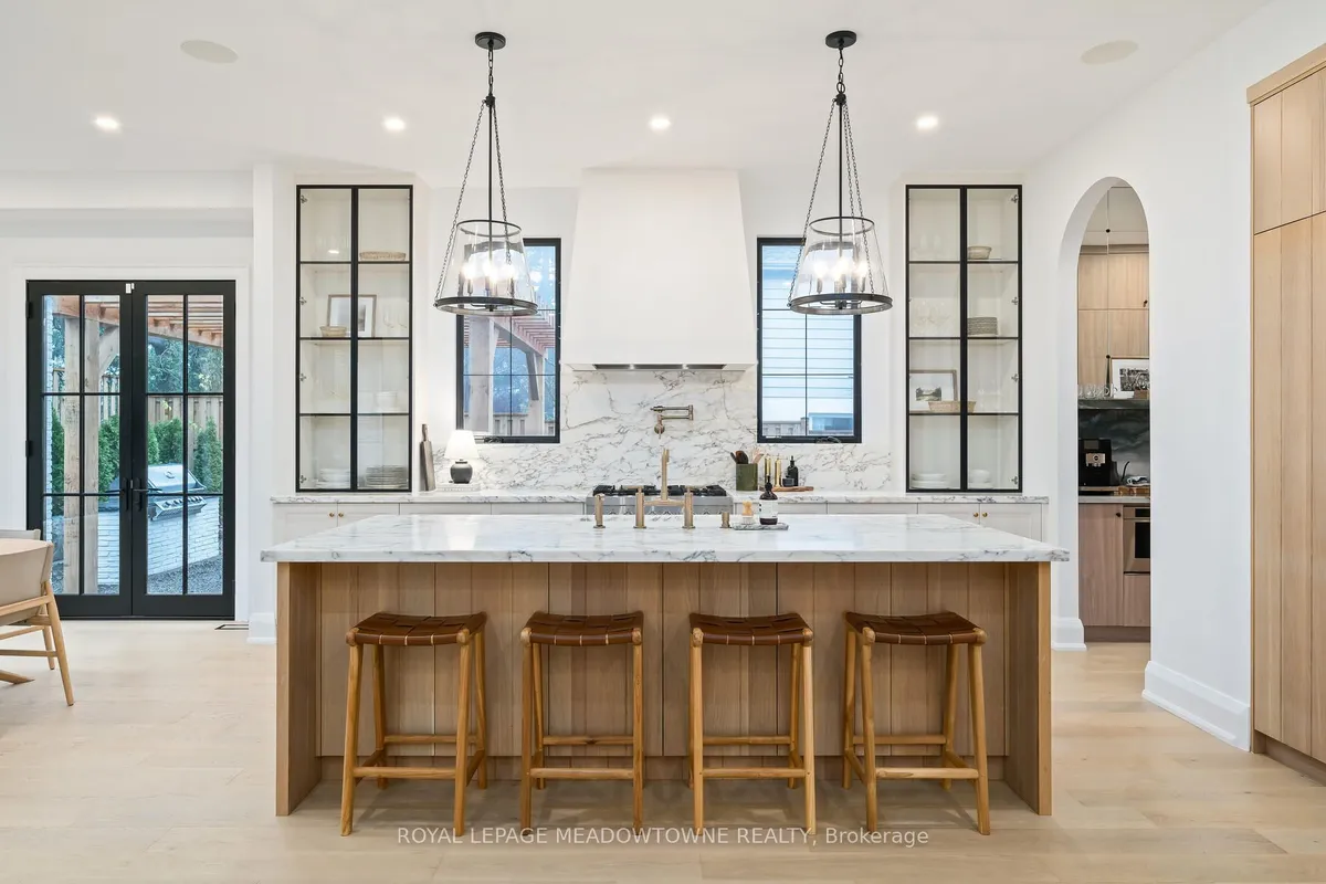 166 Mill Street, ON L7G 2C3