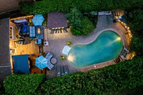 1181 Grange Road, ON L6H 1P8