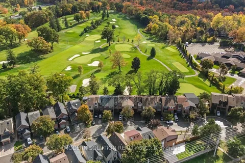 1464 Credit Woodlands Court, ON L5C 3J5