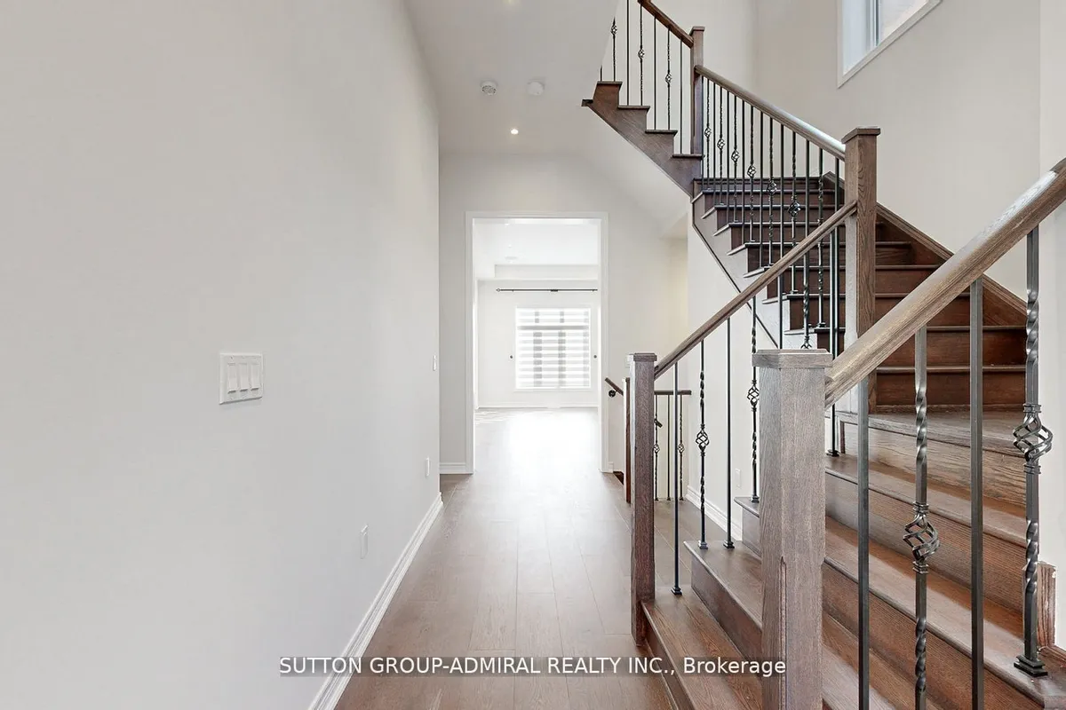 34 Carnegie Drive, ON L6H 0V8