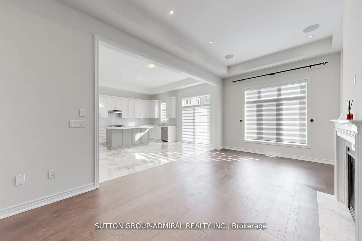 34 Carnegie Drive, ON L6H 0V8