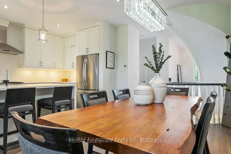 2357 Woodfield Road, ON L6H 6Y6