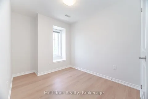 445 Ontario Street, ON L9T 9K4