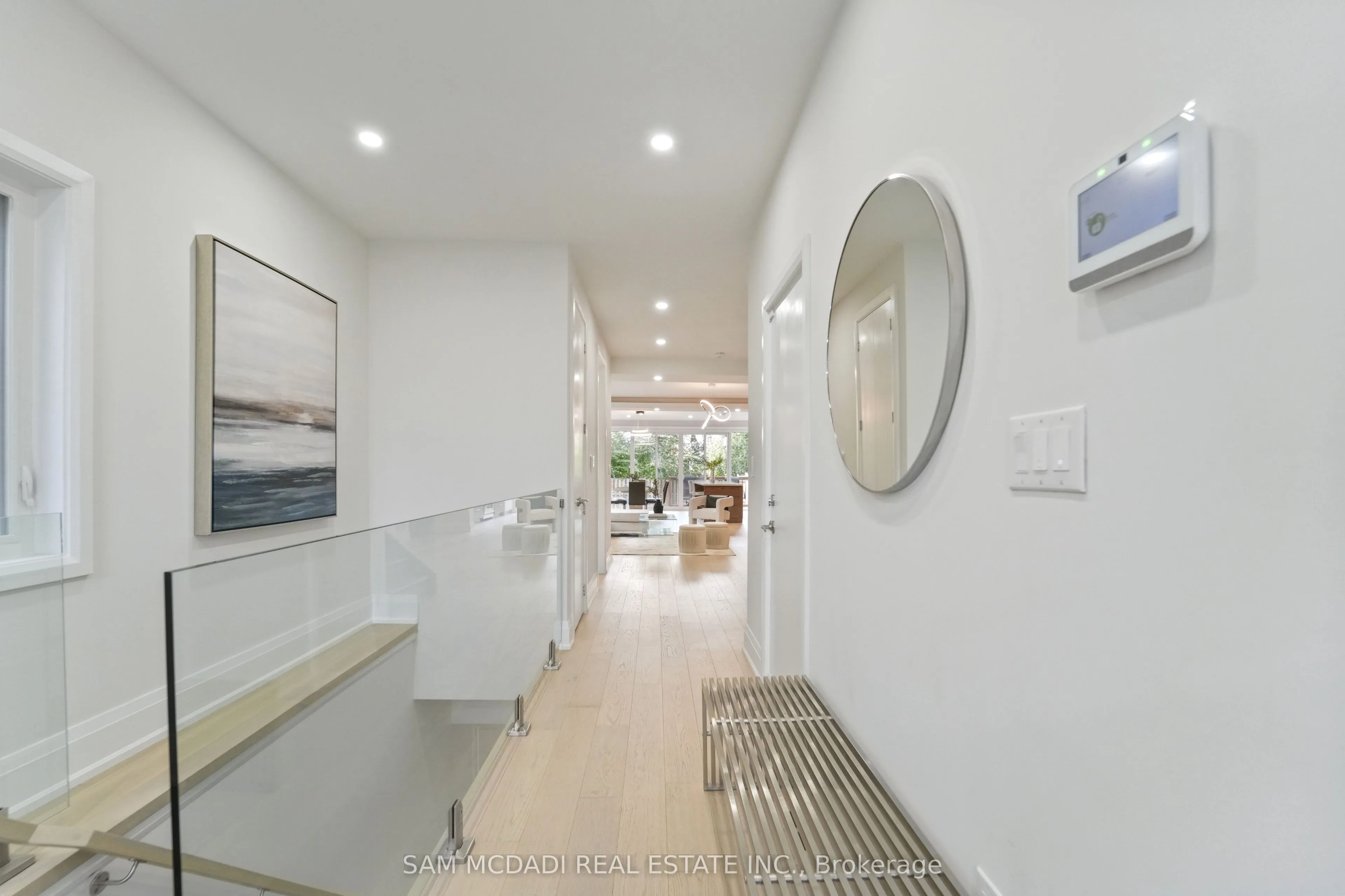 11B Maple Avenue, ON L5H 2R9