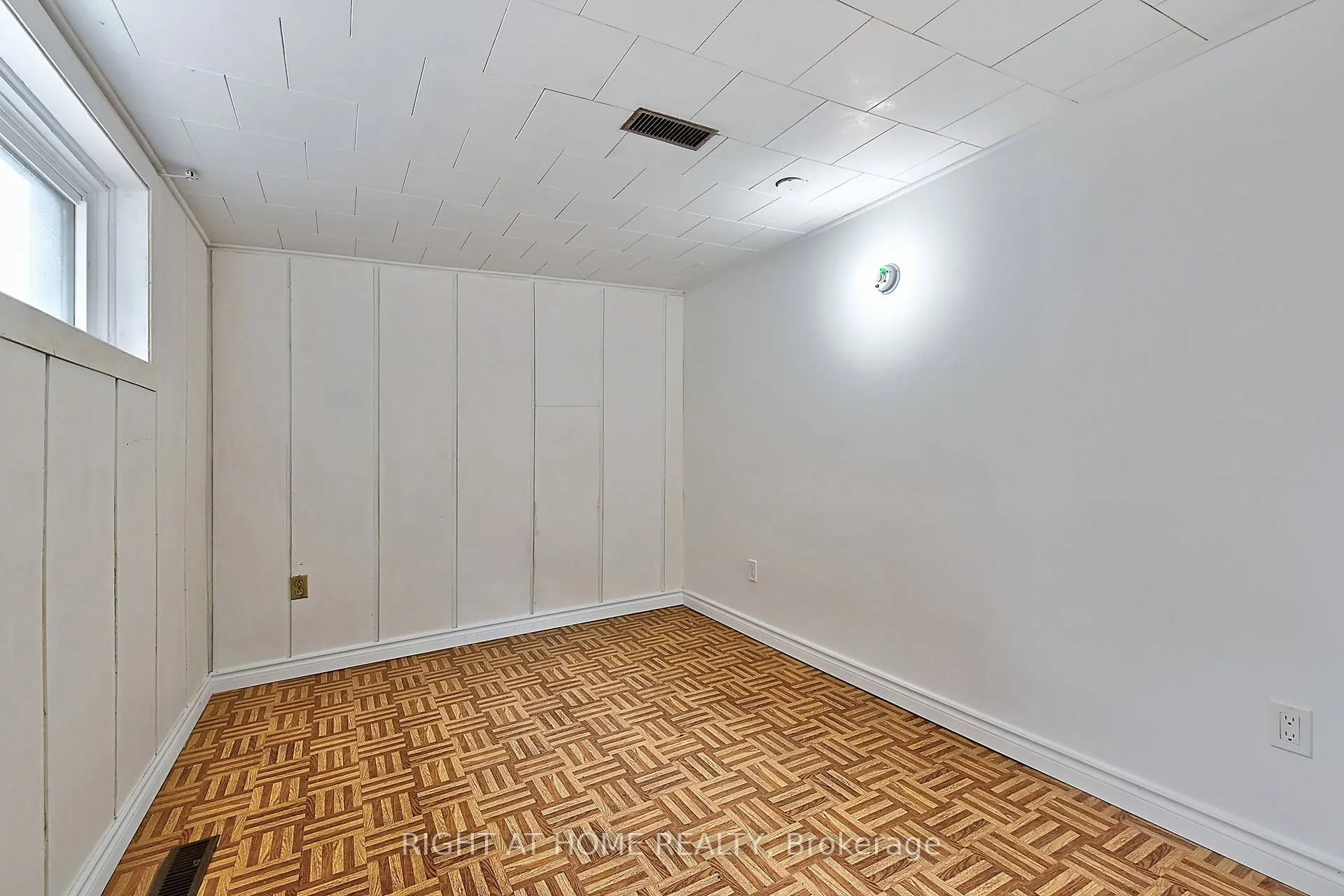 Detached kitchen at 34 William Cragg Drive Toronto