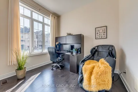 3045 Parsonage Crescent, ON L6H 0T9