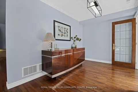 651 Burnhamthorpe Road, ON M9C 2Z1