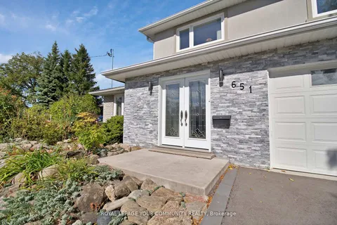 651 Burnhamthorpe Road, ON M9C 2Z1