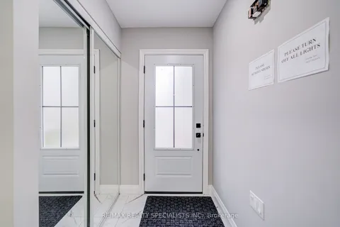 32 Drum Oak Crescent, ON L6T 1M5