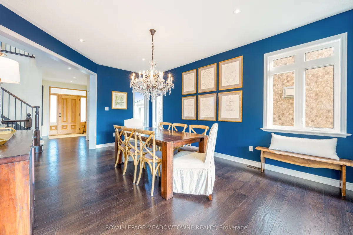 297 Eaton Street, ON L7G 6N7