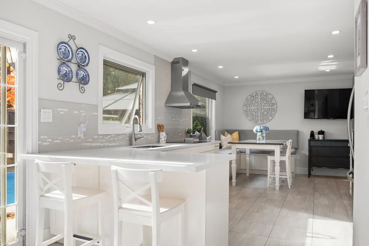 2480 Waterford Street, ON L6L 5E6