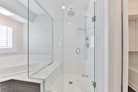 2160 Trafalgar Road, ON L6H 7H2