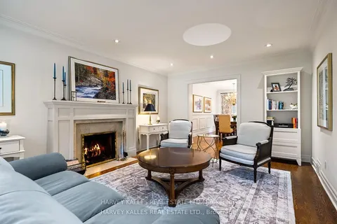 17 Elstree Road, ON M9A 3Y9