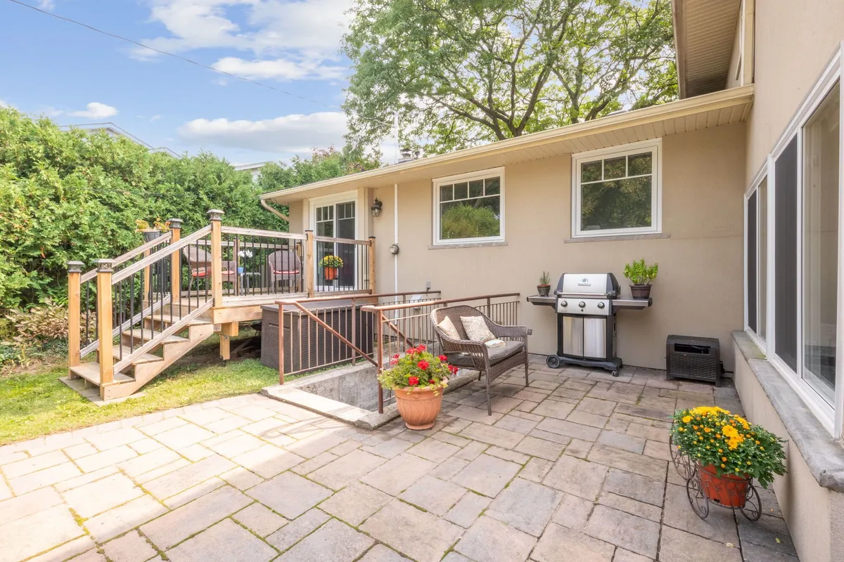 1465 Shamrock Lane, ON L6L 1R1