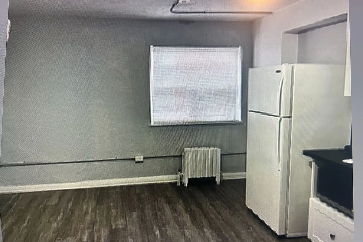 2428 Keele Street, ON M6L 2N2