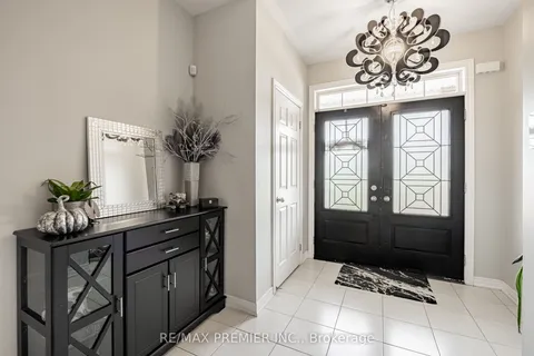 935 Transom Crescent, ON L9T 8K4