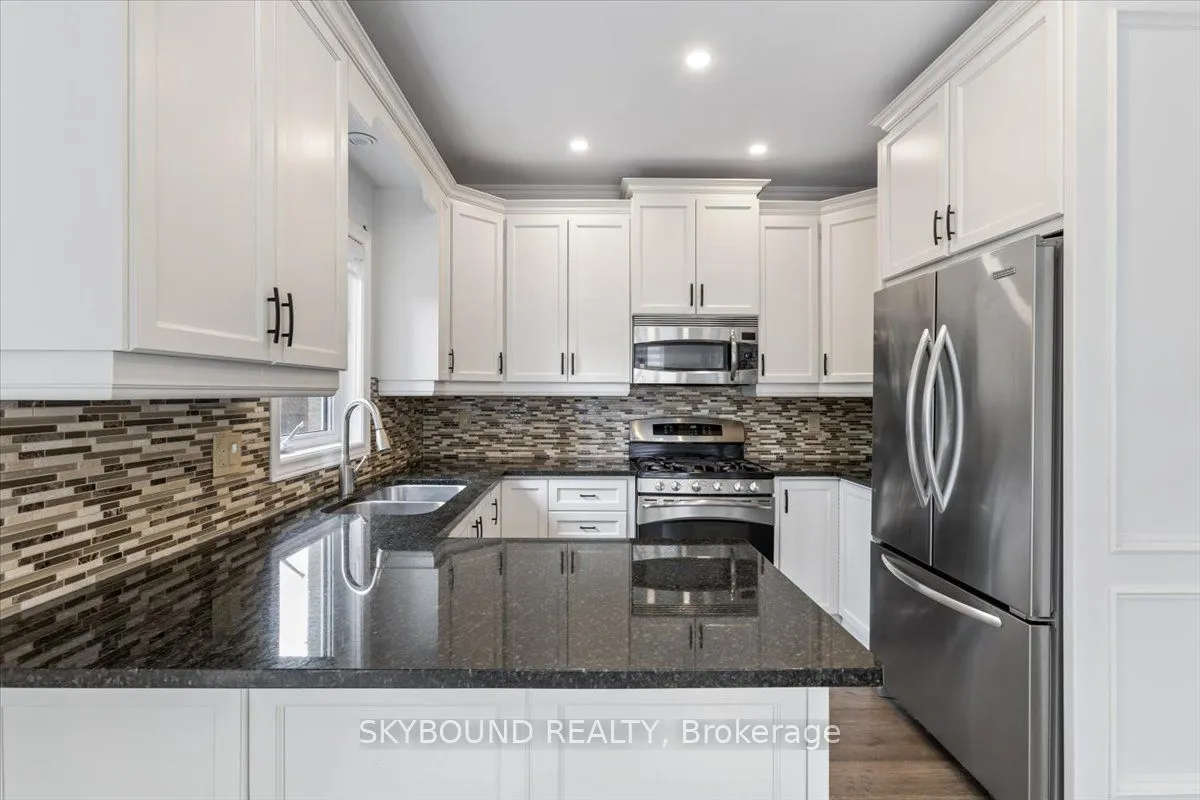 5 Chaplin Crescent, ON L7G 5Y4